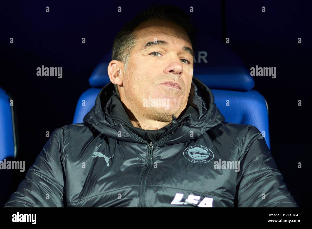Head coach Luis Garcia of Deportivo Alaves at Anduva Stadium on November, 20, 2022, in Eibar, Guipuzcoa, Spain. Stock Photo