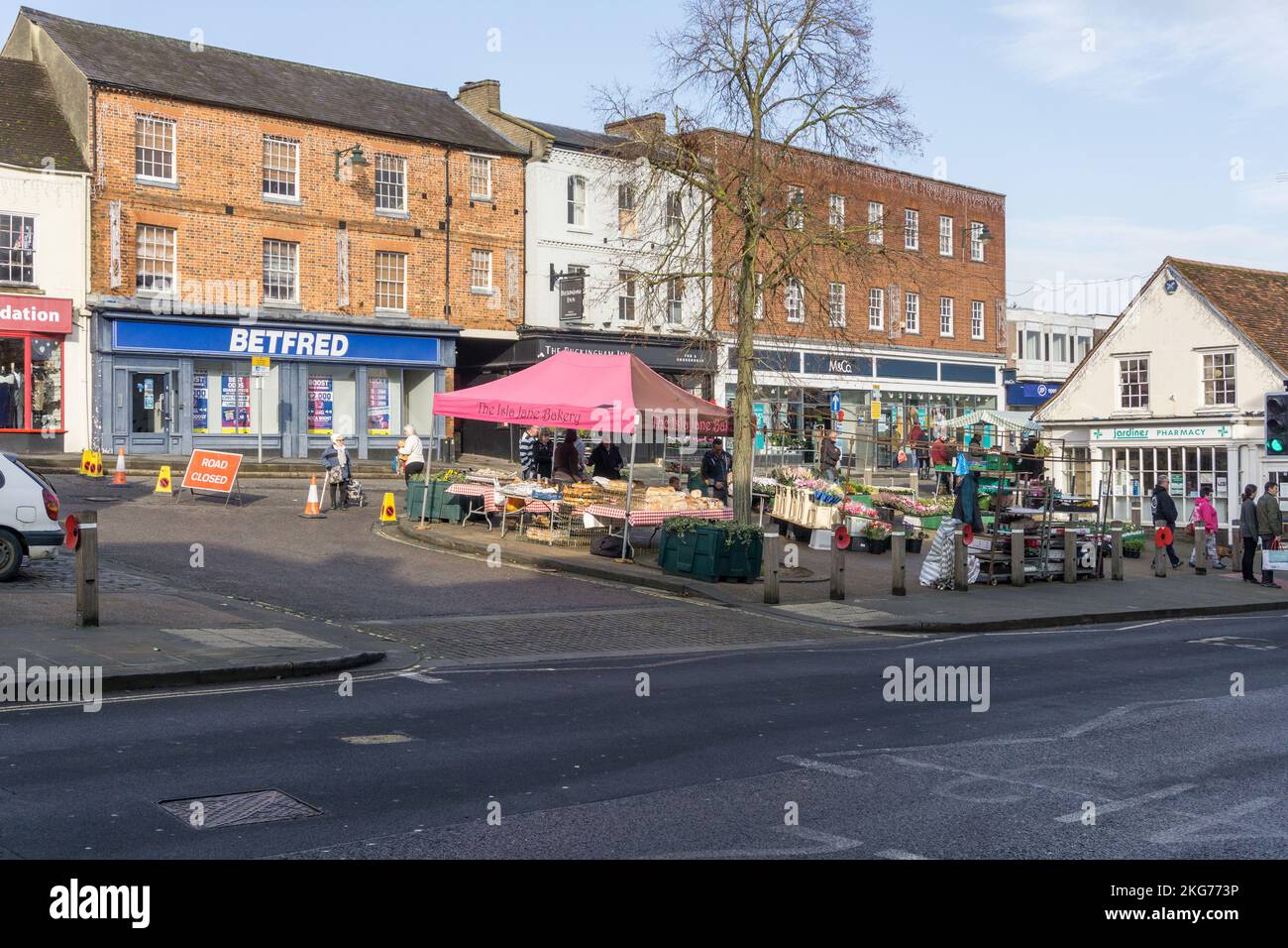 Outdoor market, Market Hill, town centre, Buckingham, Buckinghamshire
