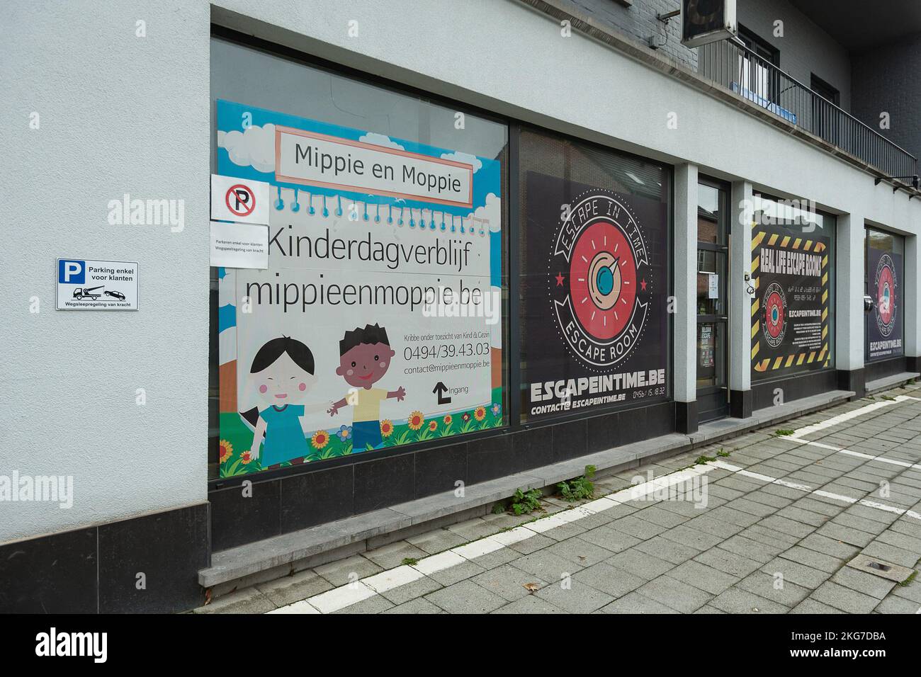 Illustration picture shows  one of the 'Mippie en Moppie' children's daycare centers, on the Stationsstraat in Keerbergen, Tuesday 22 November 2022. The Flemish governmental 'Agentschap Opgroeien' has also urgently suspended the four other branches of daycare center Mippie en Moppie, after Mippie en Moppie 2 in Keerbergen was suspended last week. This happened after a report that a child was tied to the bed with duct tape in his sleeping bag. BELGA PHOTO JAMES ARTHUR GEKIERE Stock Photo