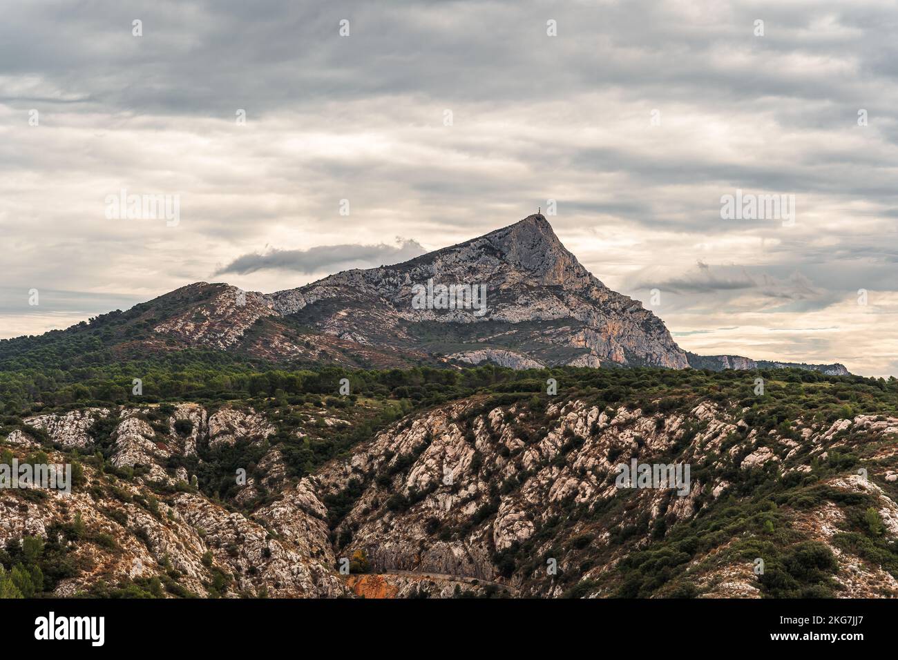 Scenic shot forested mountain hi-res stock photography and images - Alamy
