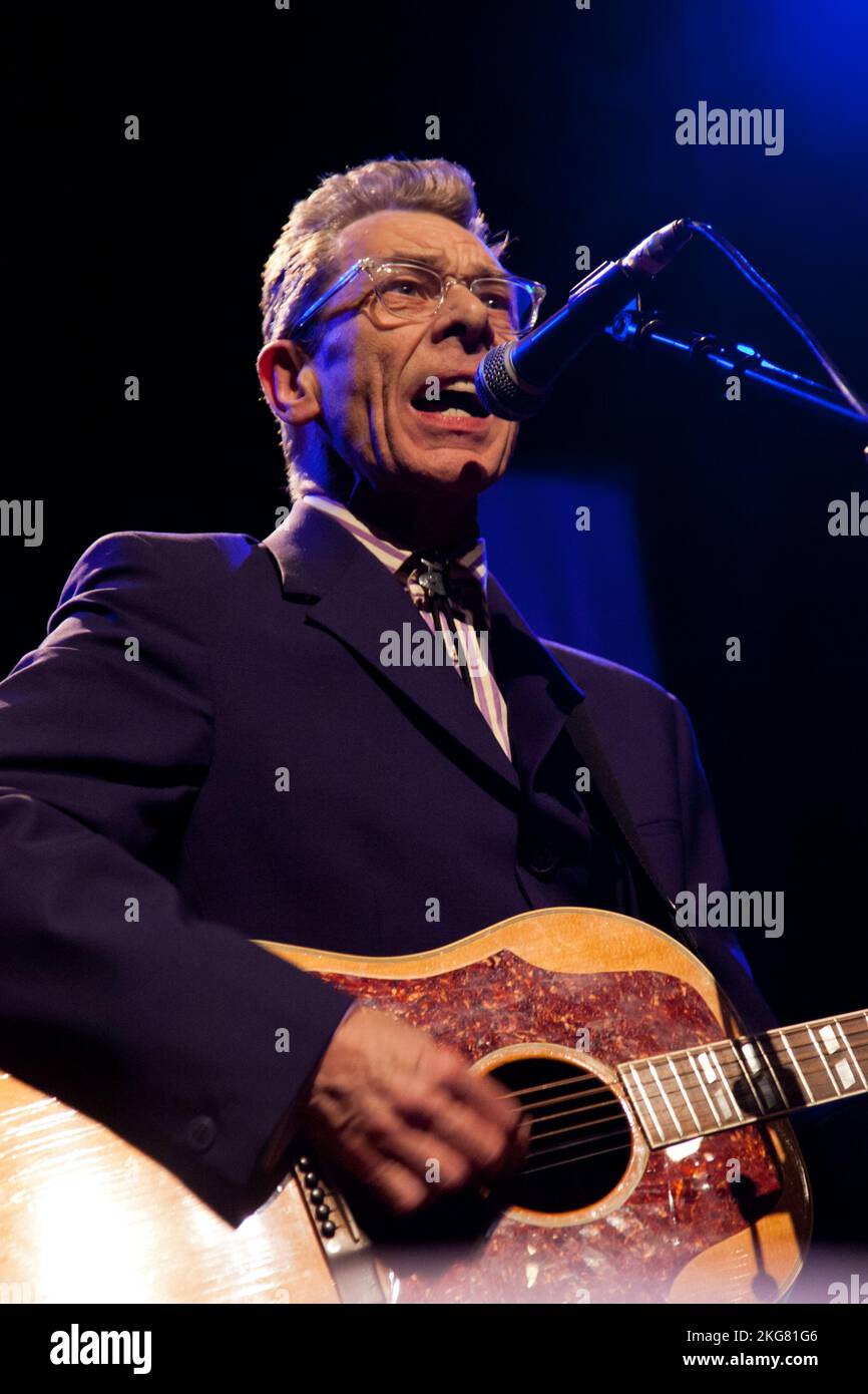 Glasgow Scotland. June 2010. Rab Noakes, Scottish singer songwriter,  performed at a tribute concert for Gerry Rafferty at Celtic Connections 2012. Best known for playing with the bands Lindisfarne and Gerry Rafferty, Noakes has released 19 studio albums. Photo Pauline Keightley/ Alamy. Stock Photo