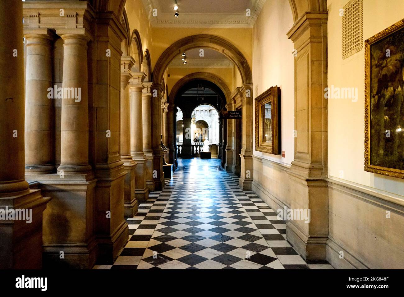 kelvingrove art gallery and museum glasgow