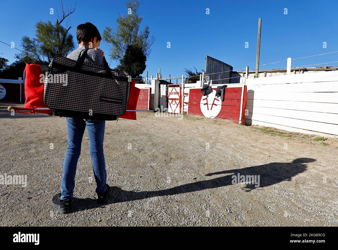 A French toreador apprentice of the Arles bullfighting school arrives for a bullfight show at the Monumental de Gimeaux arena?in Arles, France, November 20, 2022.  REUTERS/Eric Gaillard Stock Photo