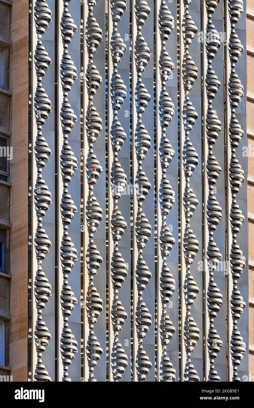 AI Home Design - Transform Interiors, Exteriors & Gardens - Architectural Textured Apartment Features