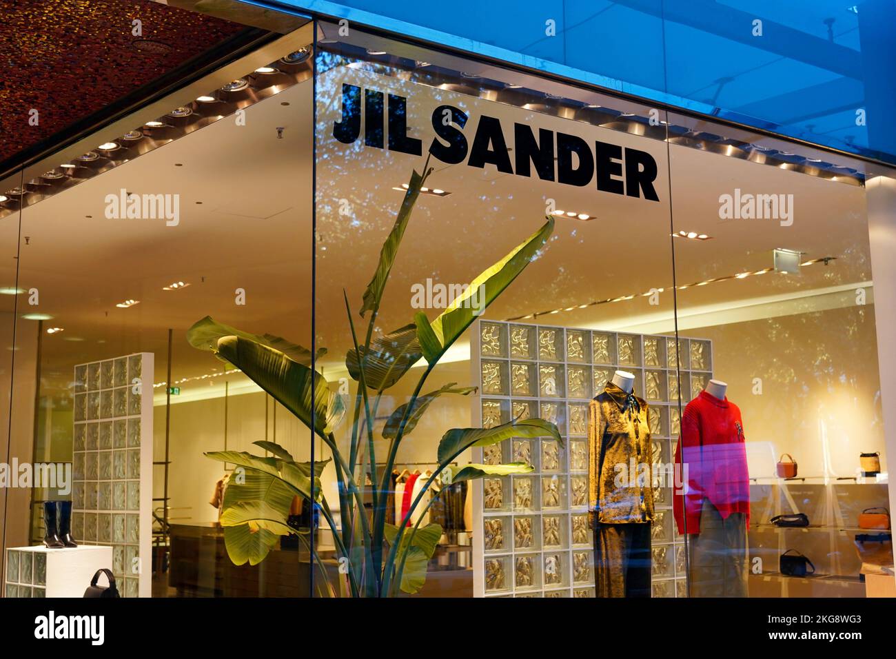Jil sander, designer hi-res stock photography and images - Alamy