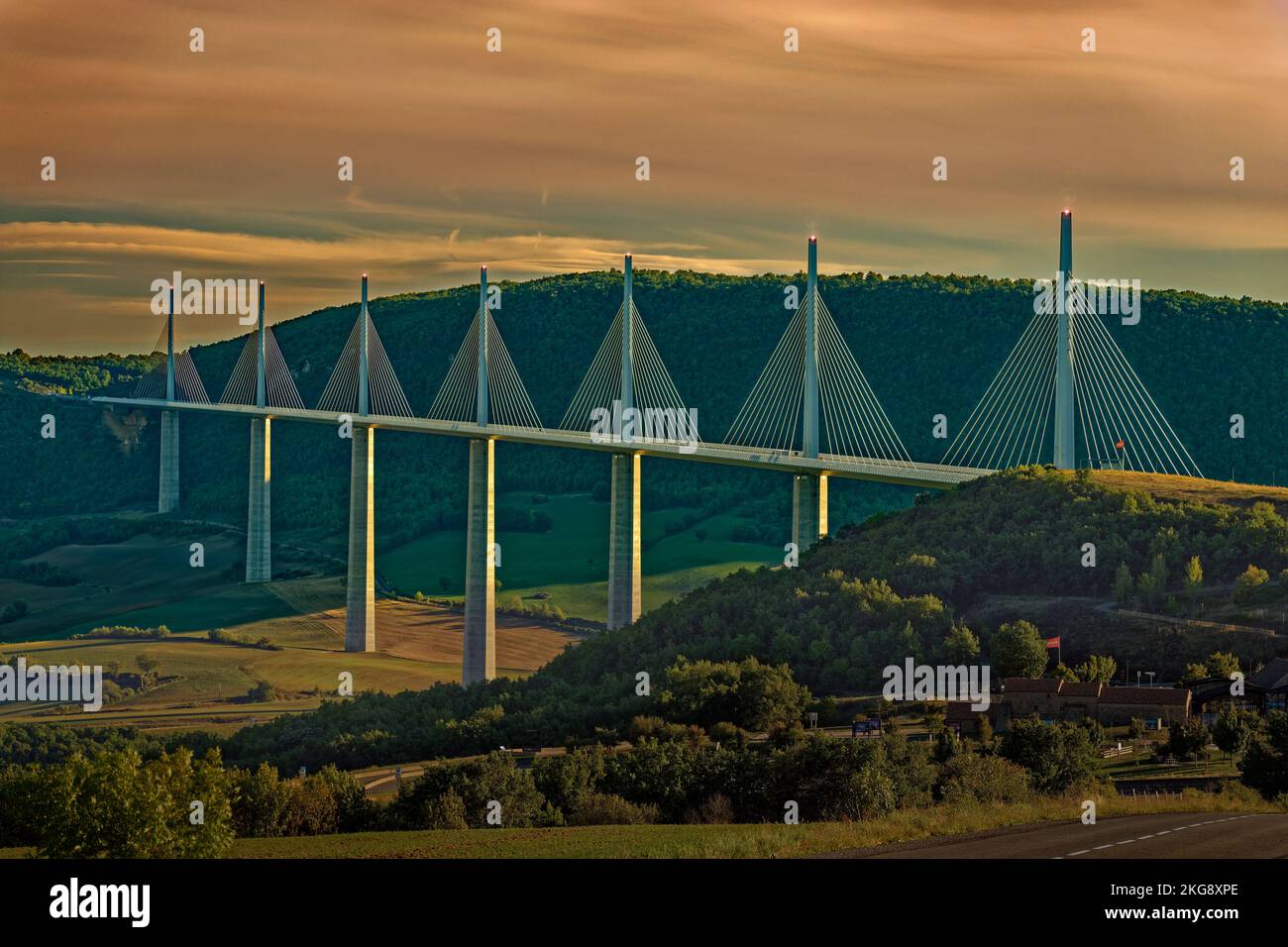 The Millau Viaduct carries the A75 trunk road, known as 'La Meridienne', across the River Tarn valley in Aveyron, Midi-Pyrenees, France Stock Photo