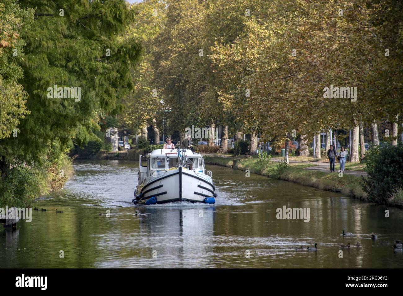 France. Haute-Garonne (31), Toulouse. Houseboats on the Canal du Midi Stock Photo