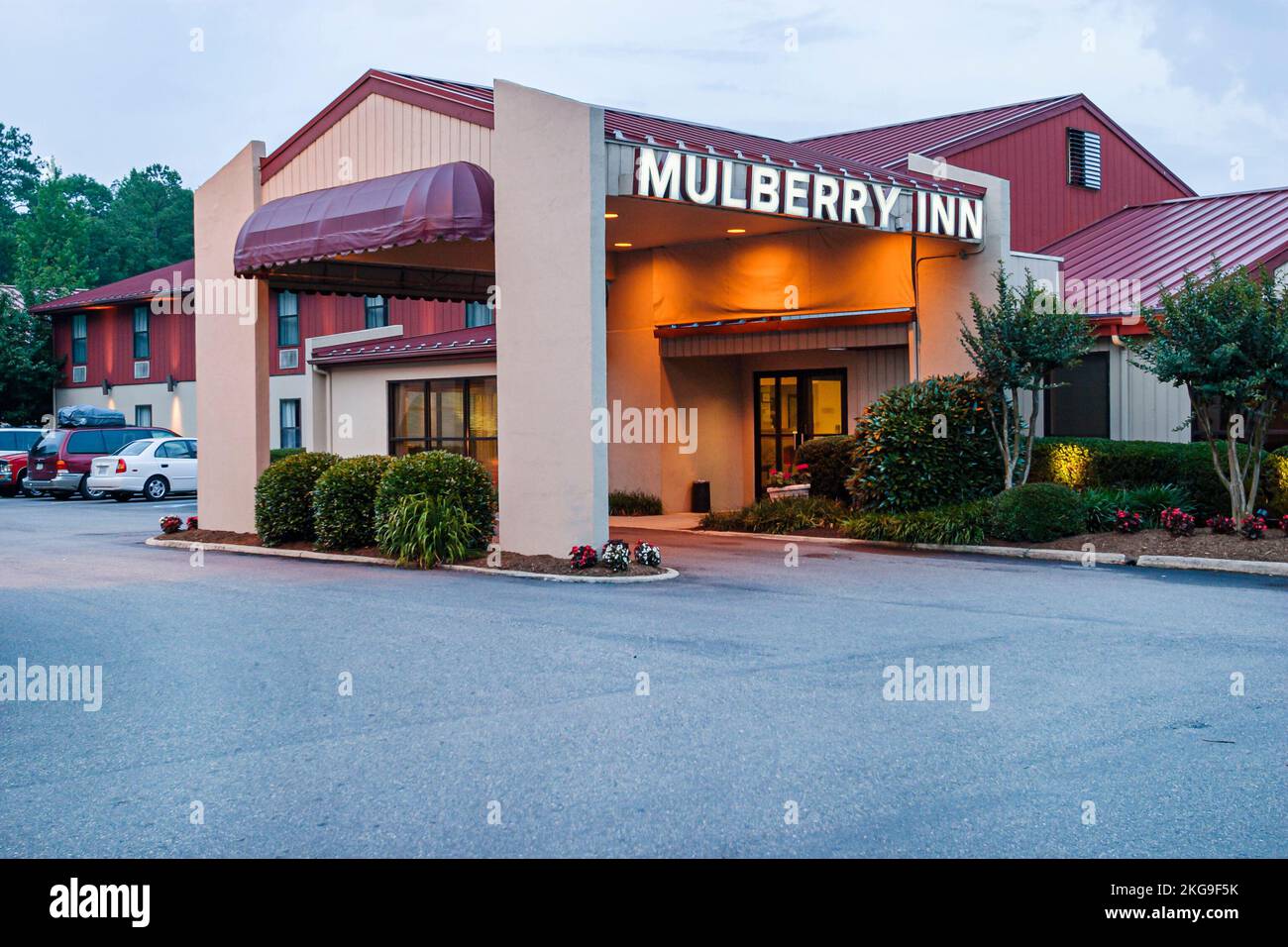Newport News Virginia,Mulberry Inn,hotel hotels lodging inn motel motels,visitors travel traveling tour tourist tourism landmark landmarks culture cul Stock Photo