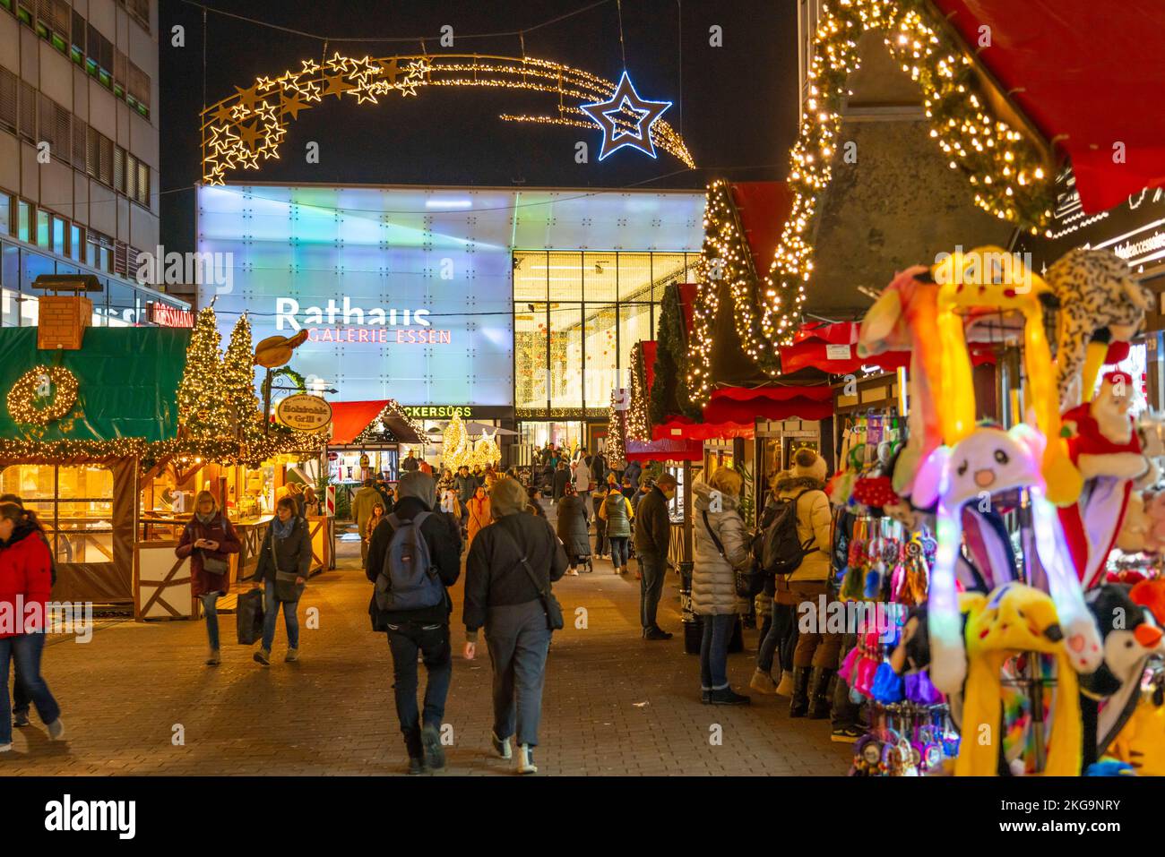 Pre-Christmas season, Christmas market at the Porschekanzel, in the city centre of Essen, NRW, Germany, Stock Photo