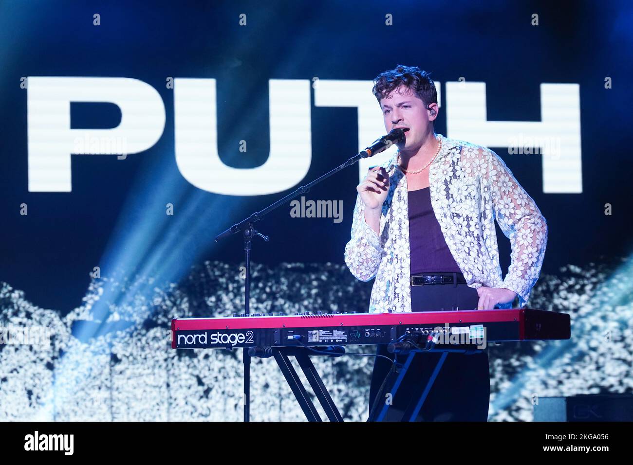 Charlie Puth performing at Global's Make Some Noise Night at The Londoner Hotel, in Leicester Square, London. Picture date: Tuesday November 22, 2022. Stock Photo