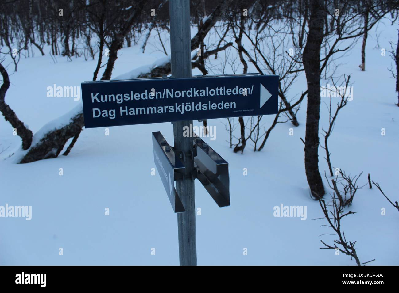 Kungsleden walking trail sign in Abisko National Park, Sweden Stock Photo