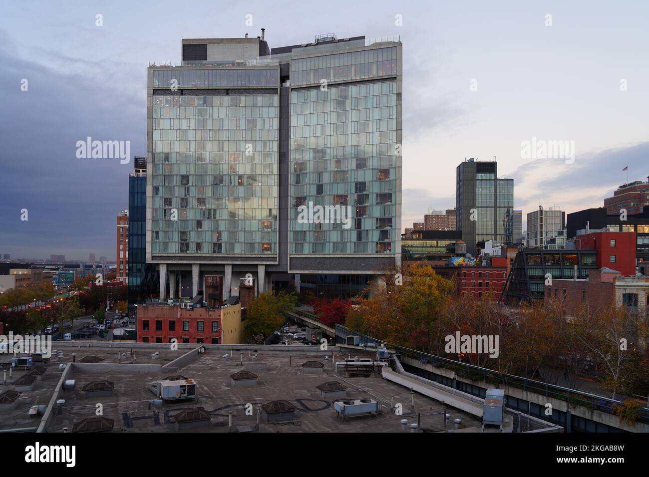 NEW YORK CITY, NY 6 NOVEMBER 2022 View of the Standard Hotel High