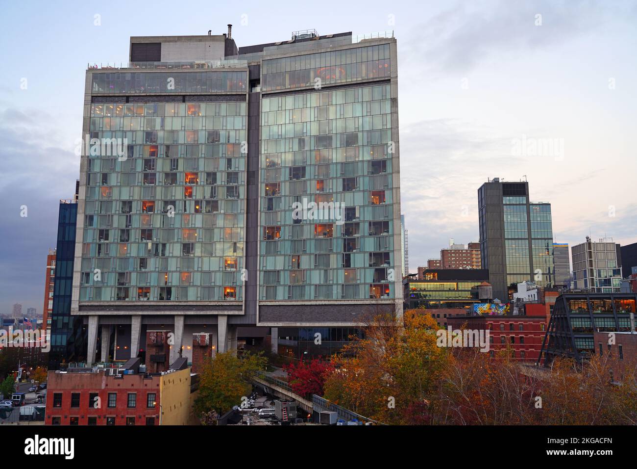 NEW YORK CITY, NY 6 NOVEMBER 2022 View of the Standard Hotel High