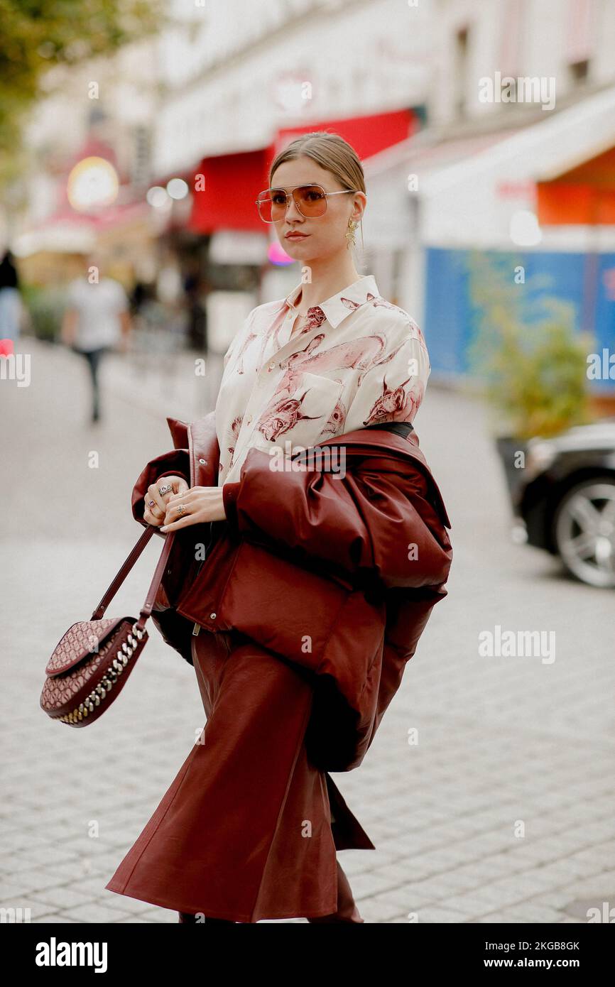 Street style, Zita d Hauteville arriving at Dior Fall-Winter 2022