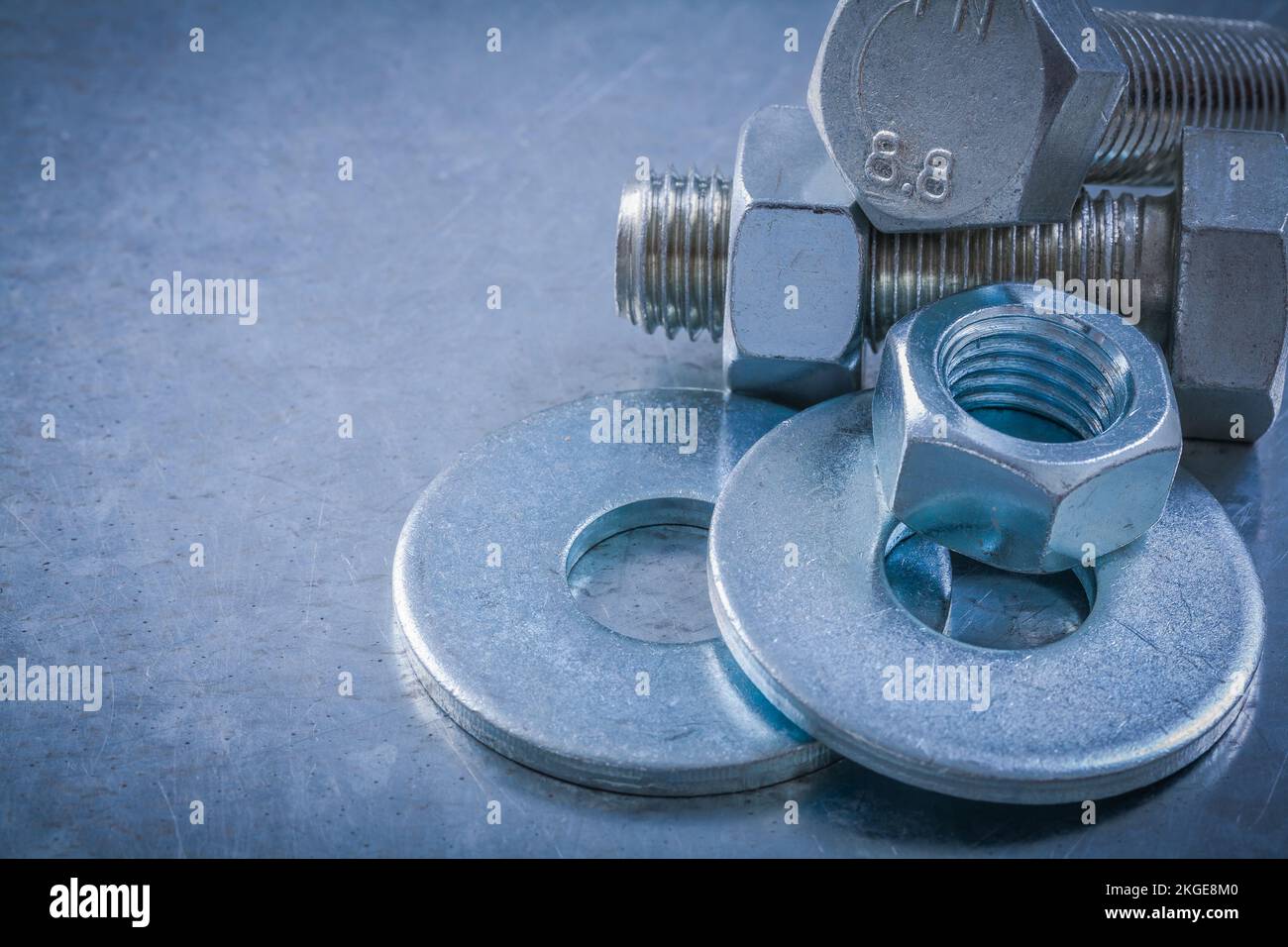Horizontal vertsion of bolt washers screwbolts nuts on metallic