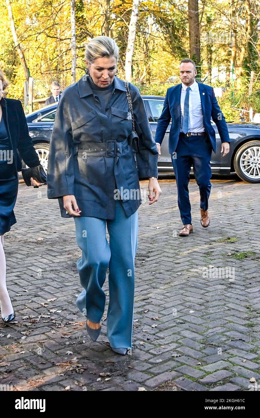 Laren, The Netherlands - 23 Nov 2022, Queen Maxima of the Netherlands  during a working visit to MUD Jeans in Laren, The Netherlands. (Photo by  DPPA/Sipa USA Stock Photo - Alamy