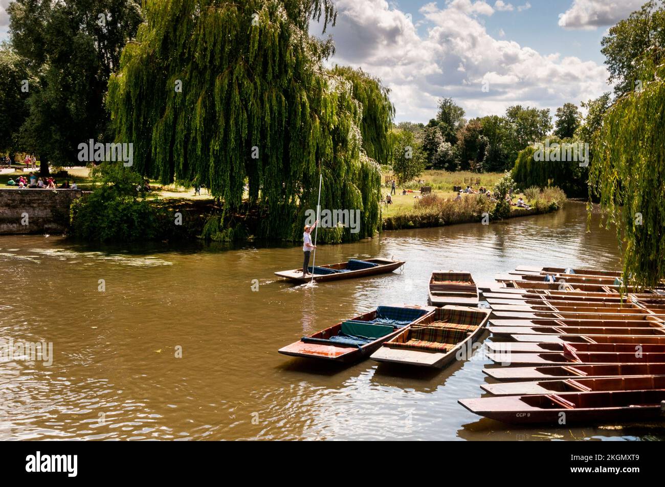 Punts and punting in Cambridge, England Stock Photo Alamy