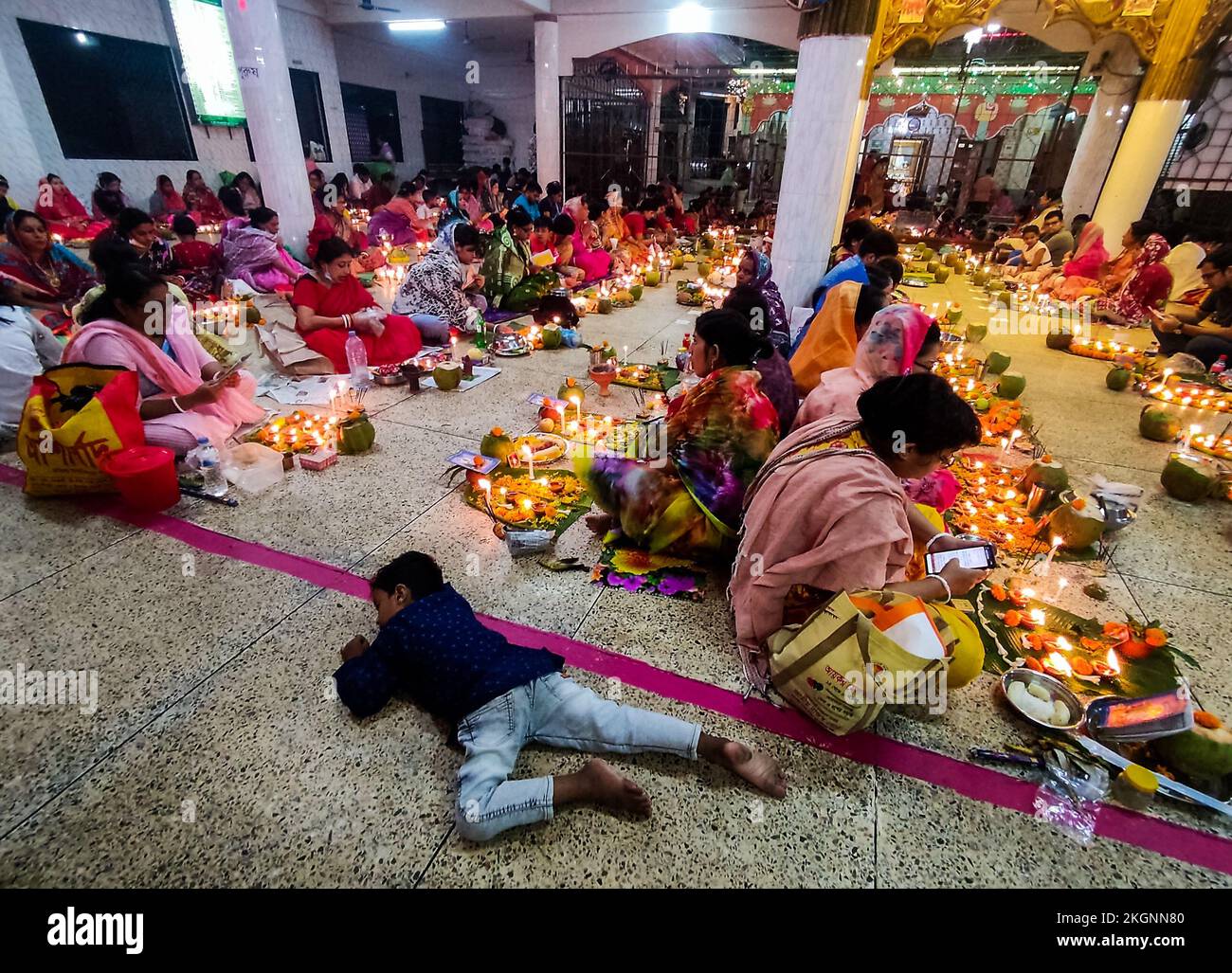 Dhaka, Dhaka, Bangladesh. 23rd Nov, 2022. Bangladeshi Hindu devotees