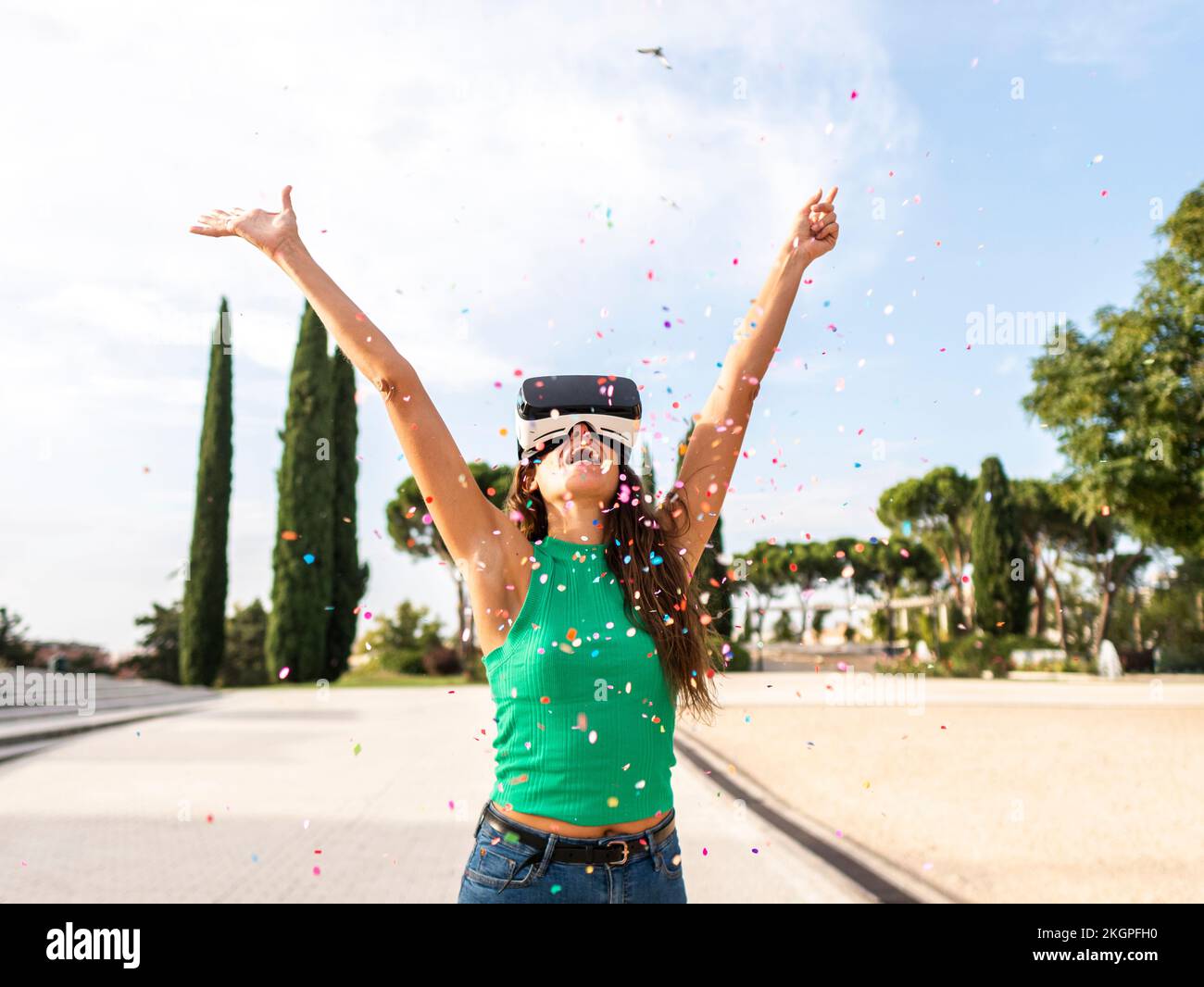 People throwing confetti party hi-res stock photography and images - Alamy