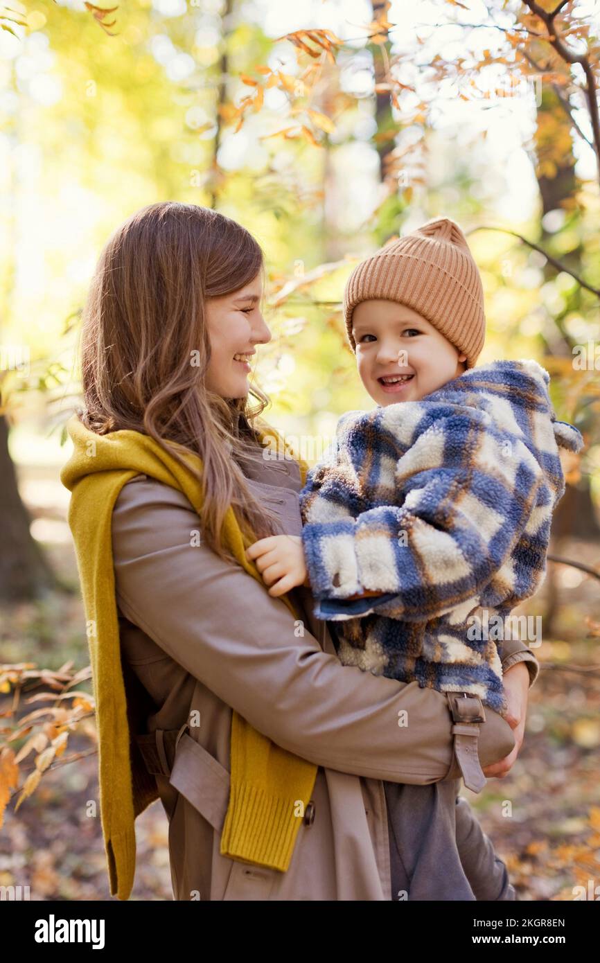 Carry boy hi-res stock photography and images - Alamy