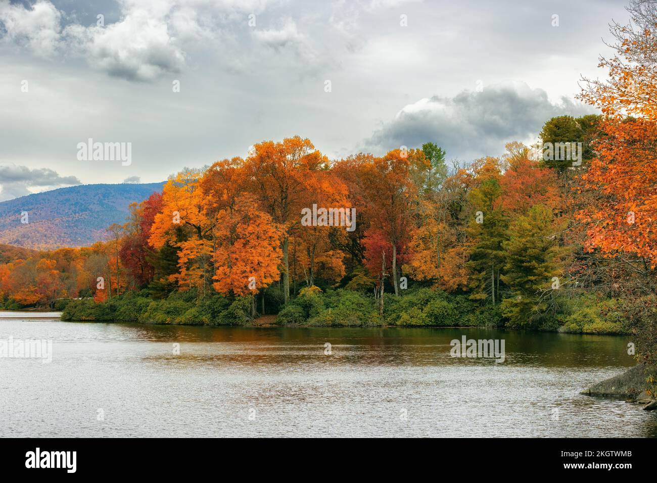 Price Lake at autmn time in the scenic Blue Ridge Park Way in North ...