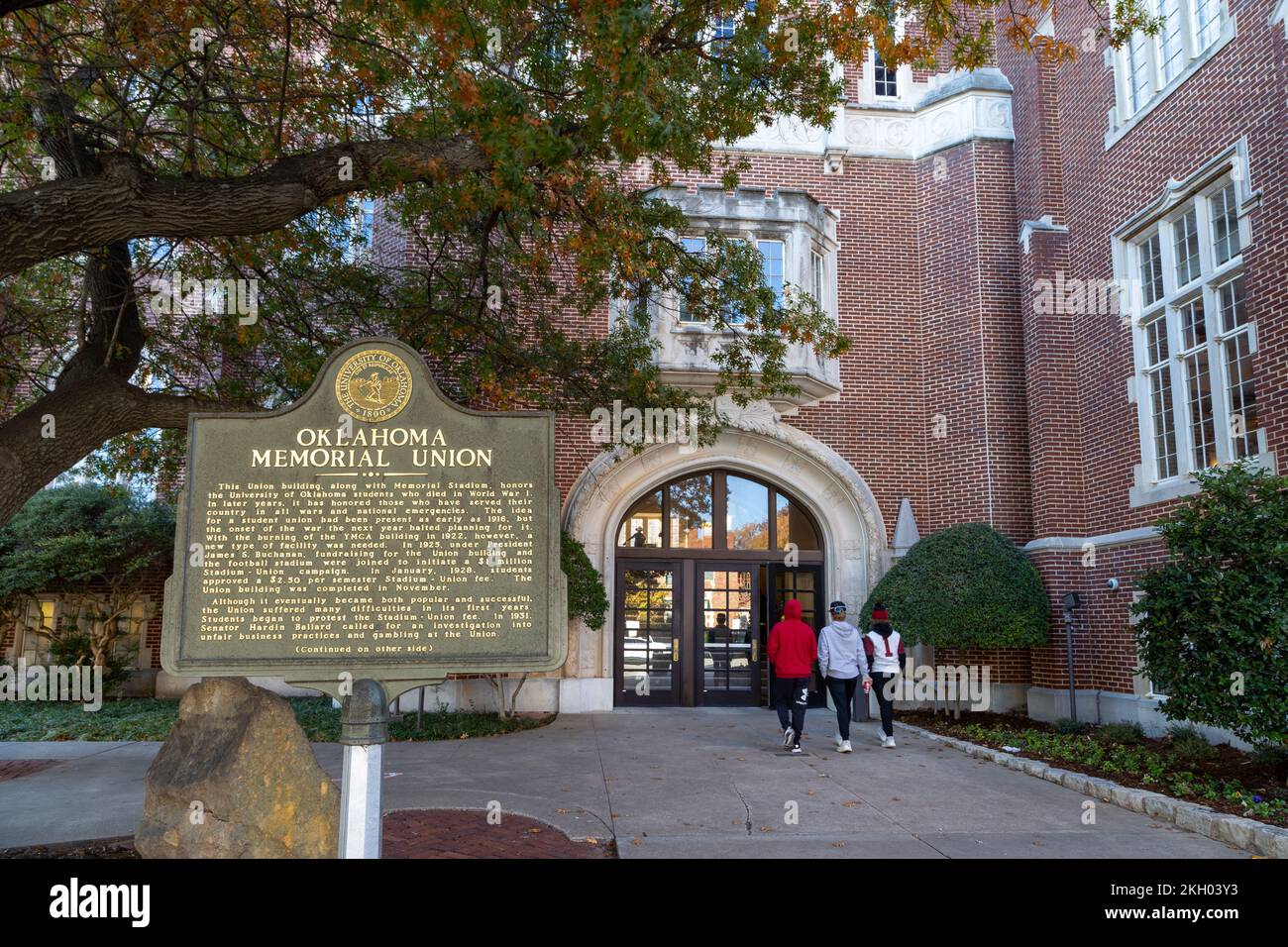 Norman, OK - November 2022: Students walk into the Oklahoma Memorial Union on the University of Oklahoma campus Stock Photo