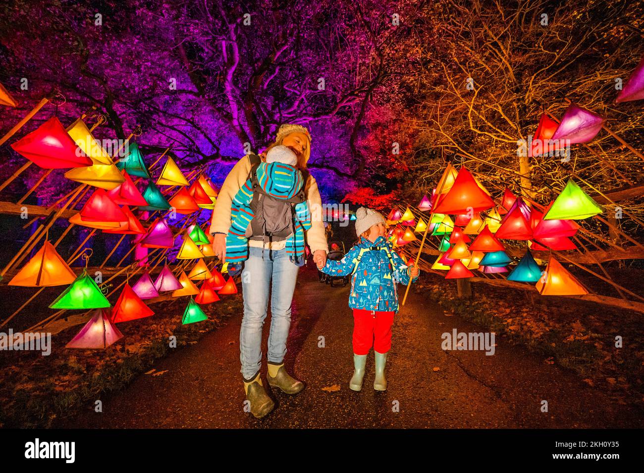 London, UK. 23rd Nov, 2022. A handmade lantern for every child and some