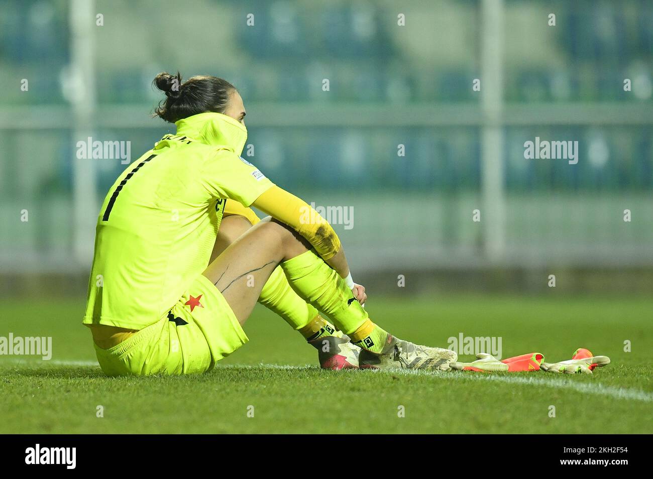 Sk slavia praha vs acf fiorentina hi-res stock photography and