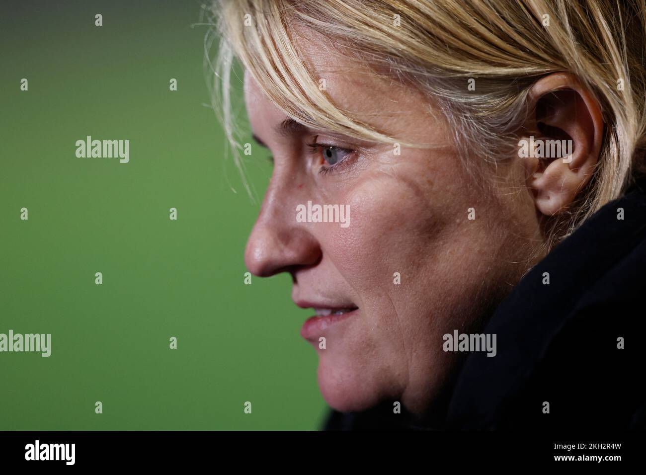 Soccer Football - Women's Champions League - Group A - Chelsea v Real Madrid - Kingsmeadow, London, Britain - November 23, 2022 Chelsea manager Emma Hayes is seen before the match REUTERS/Andrew Couldridge Stock Photo