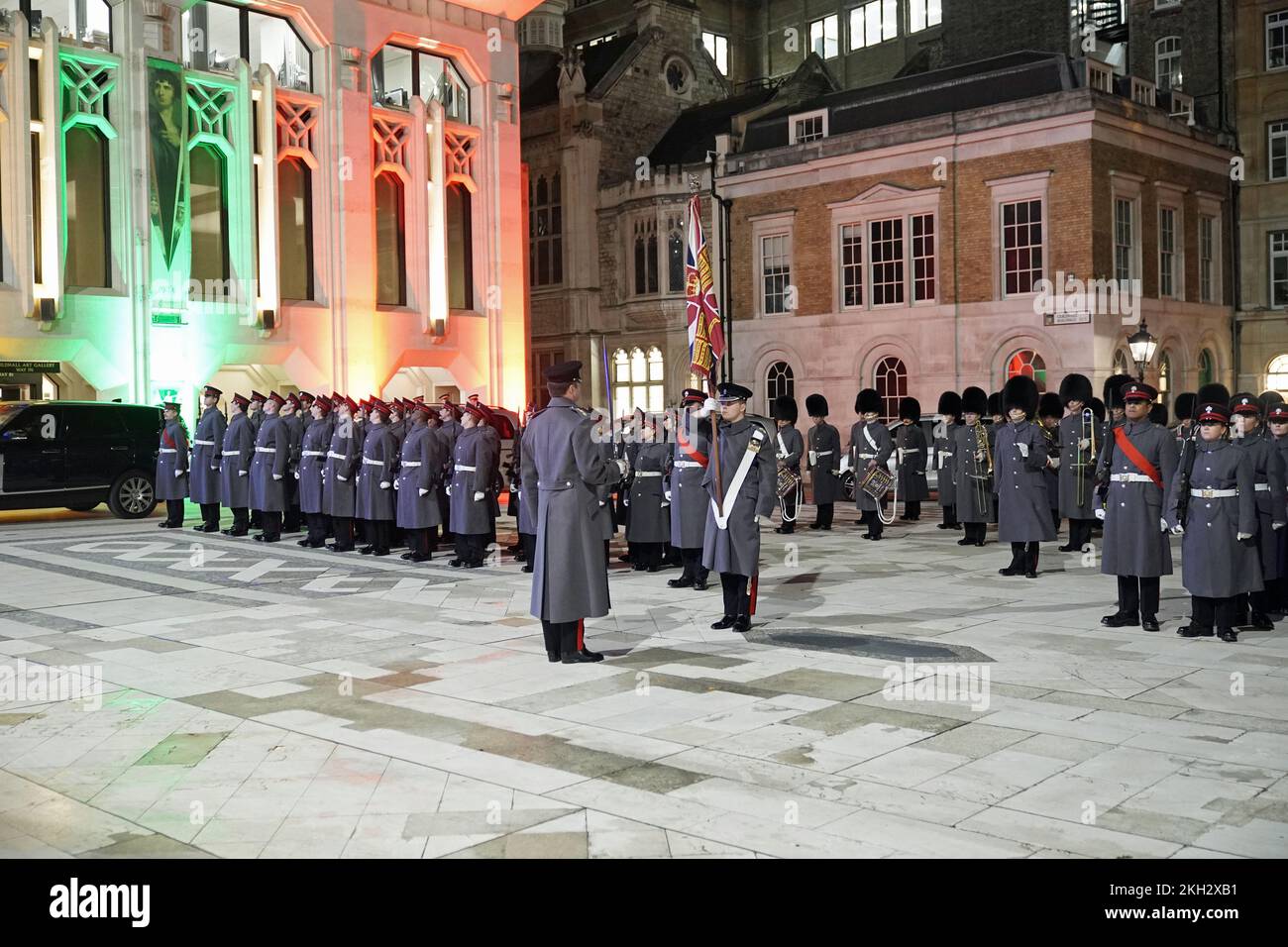 The Honourable Artillery company led by Major Oliver Smidde (centre left) give a guard of honour to President Cyril Ramaphosa of South Africa as he attends a banquet at the Guildhall in London, given by the Lord Mayor and City of London Corporation, during his state visit to the UK. Picture date: Wednesday November 23, 2022. Stock Photo