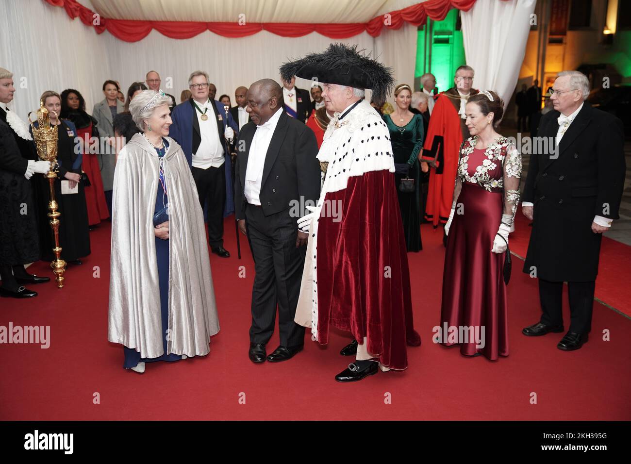President Cyril Ramaphosa of South Africa, with the Duchess of Gloucester (left) the Lord Mayor of London, Nicholas Lyons, the Lady Mayoress of London, Felicity Lyons and the Duke of Gloucester, attend a banquet at the Guildhall in London, given by the Lord Mayor and City of London Corporation, during his state visit to the UK. Picture date: Wednesday November 23, 2022. Stock Photo