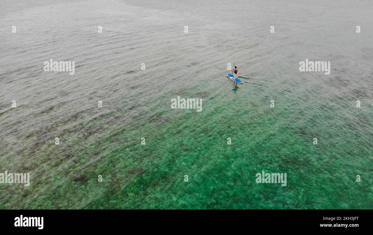 Paddle Boarding in Guna Yala .Aerial view of Anmardub Island in Guna Yala Stock Photo