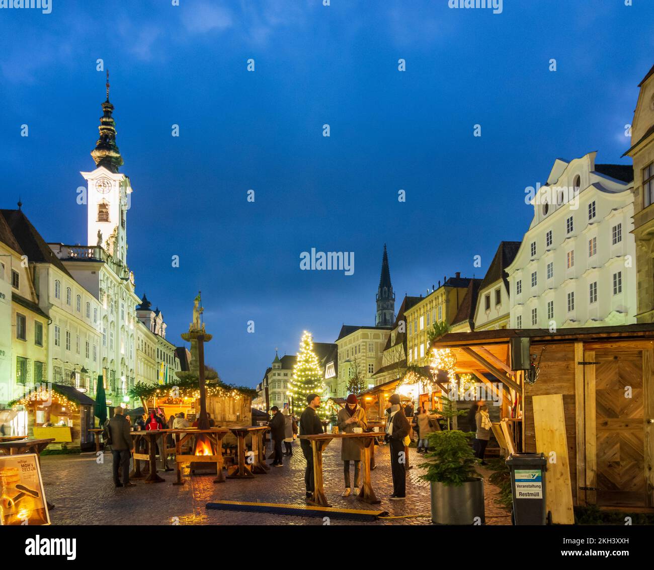 Steyr Christmas market Christkindlmarkt at square Stadtplatz, Town