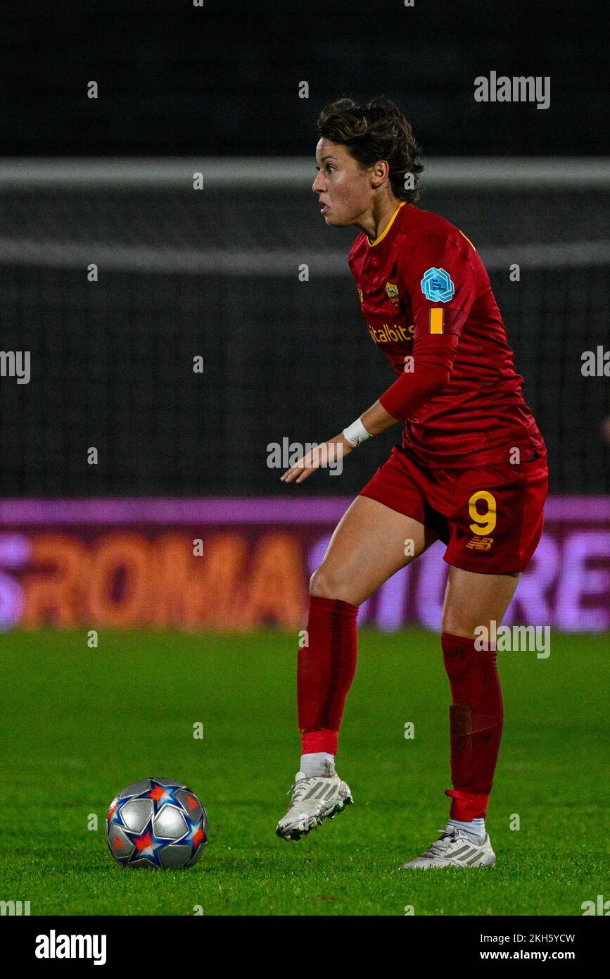 Latina, Italy. 23rd Nov, 2022. Valentina Giacinti (AS Roma Women) during the UEFA Womenâ&#x80;&#x99;s Champions League 2022/23 match between AS Roma vs VfL Wolfsburg at the Domenico Francioni stadium Latina on 23 November 2022. Credit: Independent Photo Agency/Alamy Live News Stock Photo