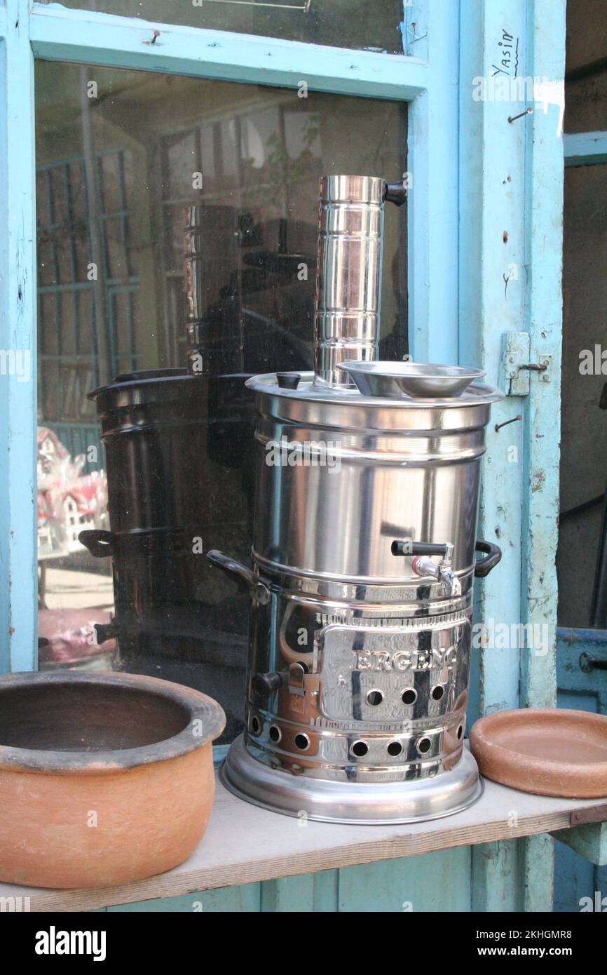 Tea urn hires stock photography and images Alamy