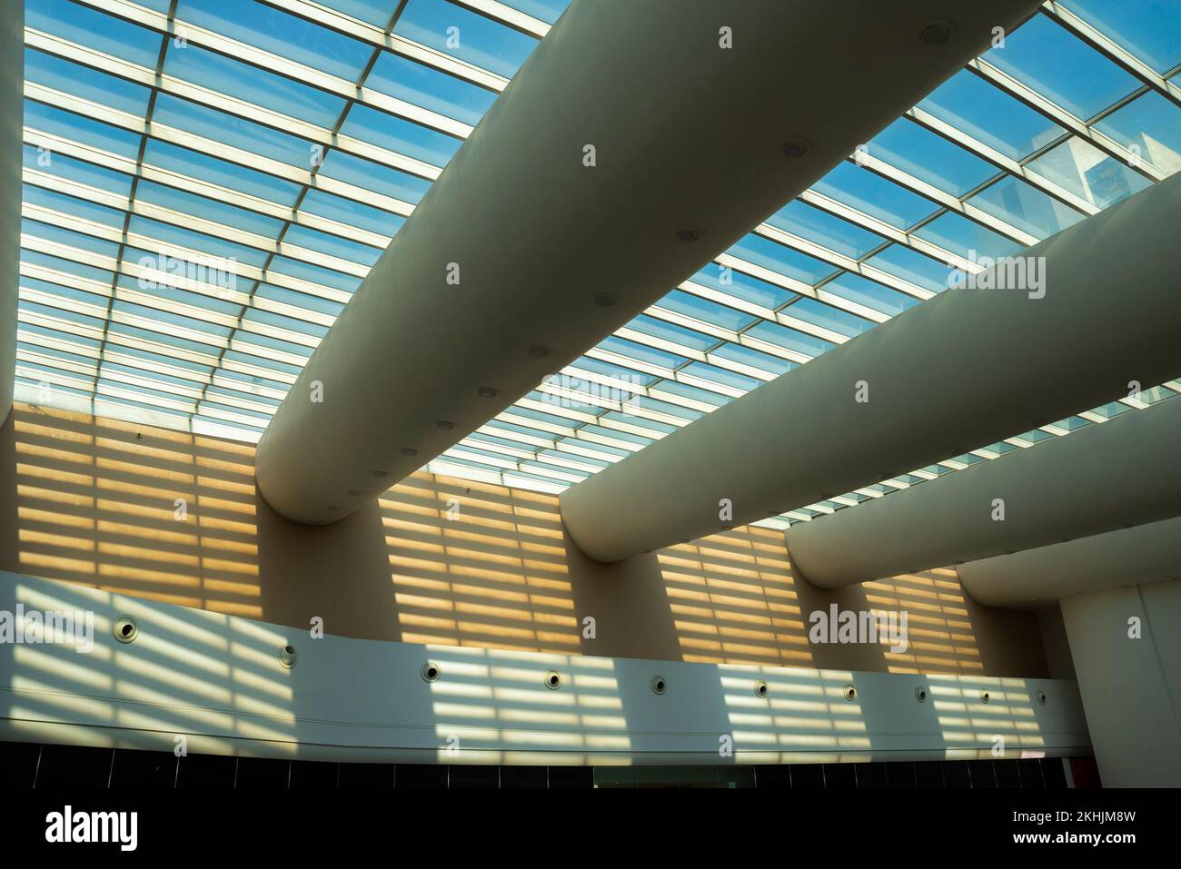 Modern architectural roof design of the Victoria Shopping Centre in ...