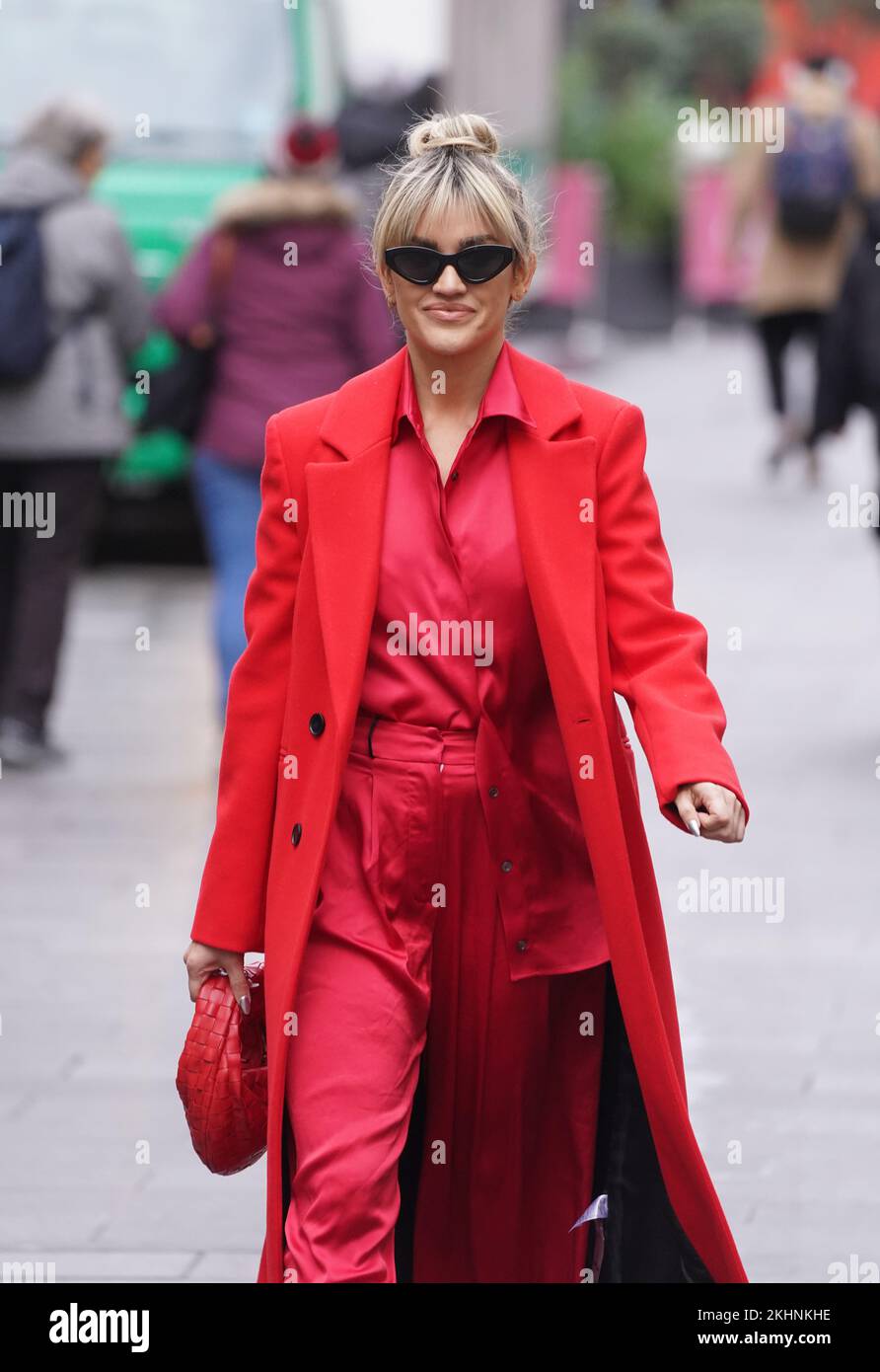 Ashley Roberts leaves Global Radio in London. Picture date: Thursday November 24, 2022. Stock Photo