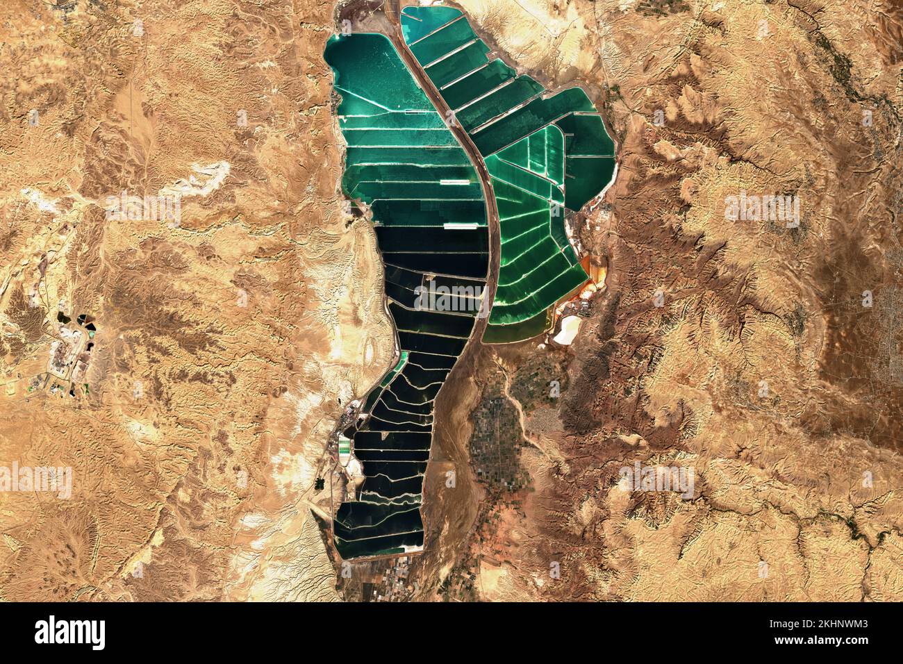High resolution satellite image of the dead sea between Israel and Jordan - contains modified Copernicus Sentinel Data (2022) Stock Photo