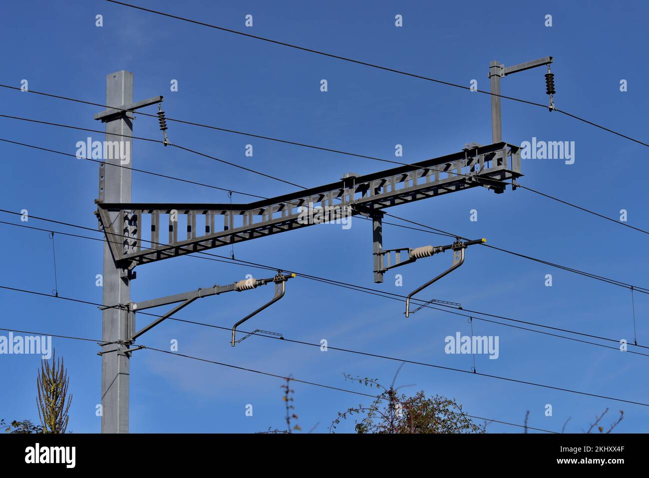 Overhead line equipment in Wiltshire, part of the railway