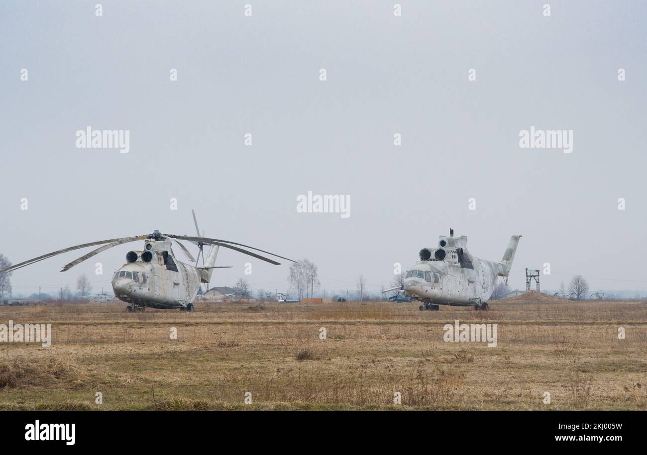 Military helicopter helicopters attack ukraine hi-res stock photography ...