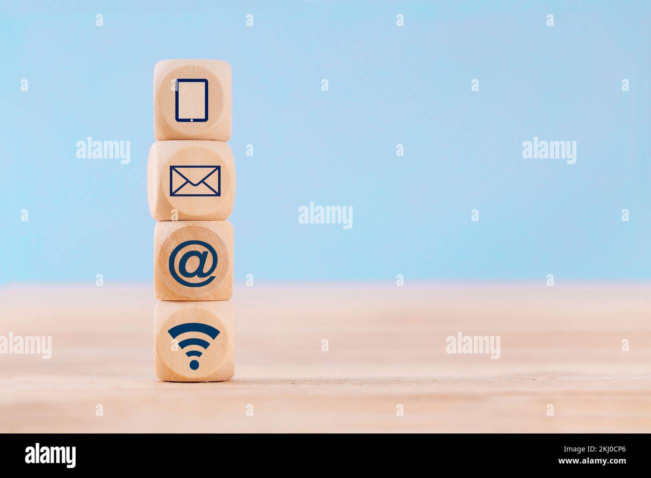 Phone social media symbol hi-res stock photography and images - Alamy