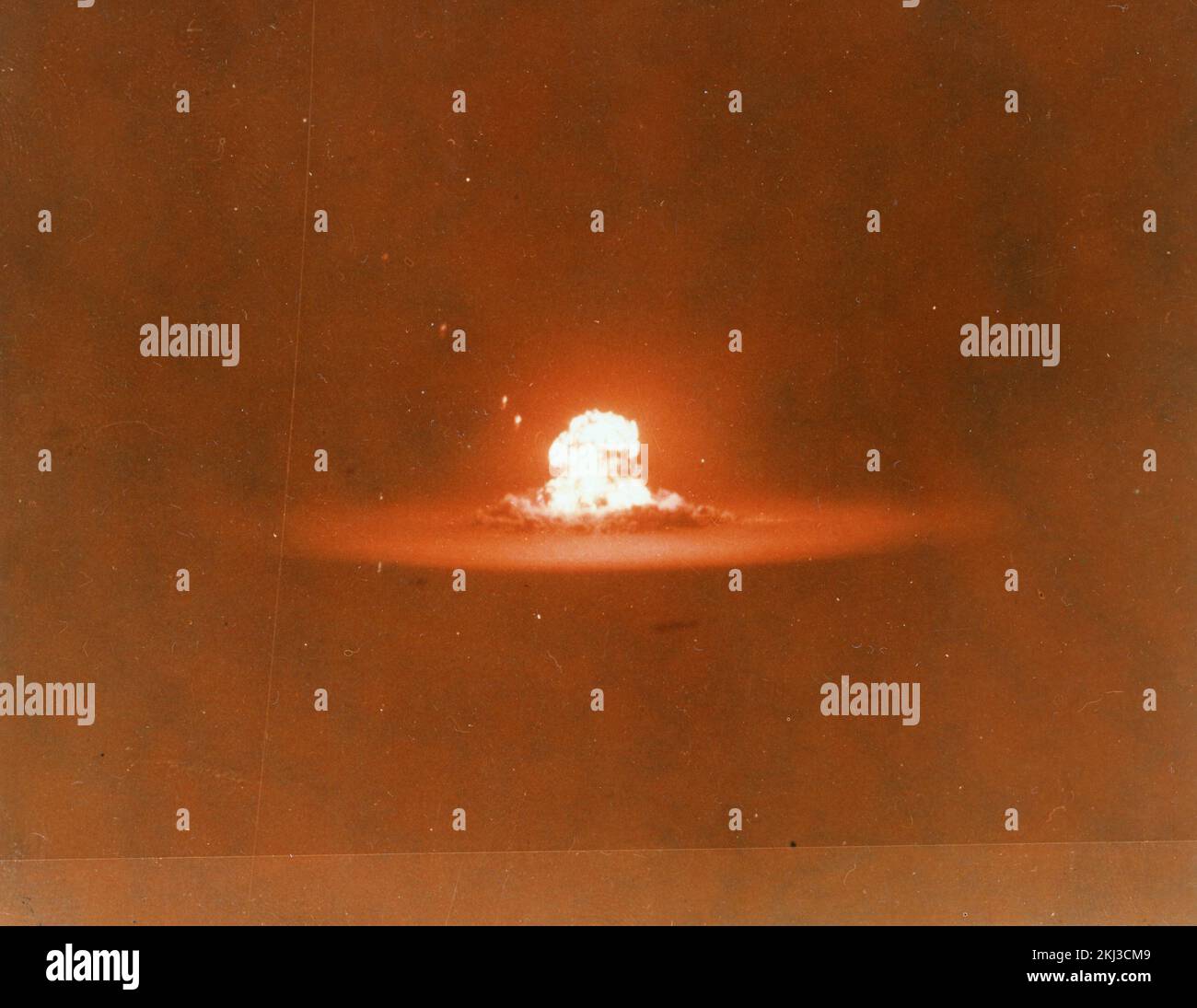 Project 30-7 - Operation Tumbler/Snapper (Nevada Test Site) Detonation. DOG  fireball/cloud aerial view (1 of 3). Photographs of Atmospheric Nuclear  Testing at Pacific Island and Nevada Test Sites Stock Photo - Alamy, image size:1300x1095