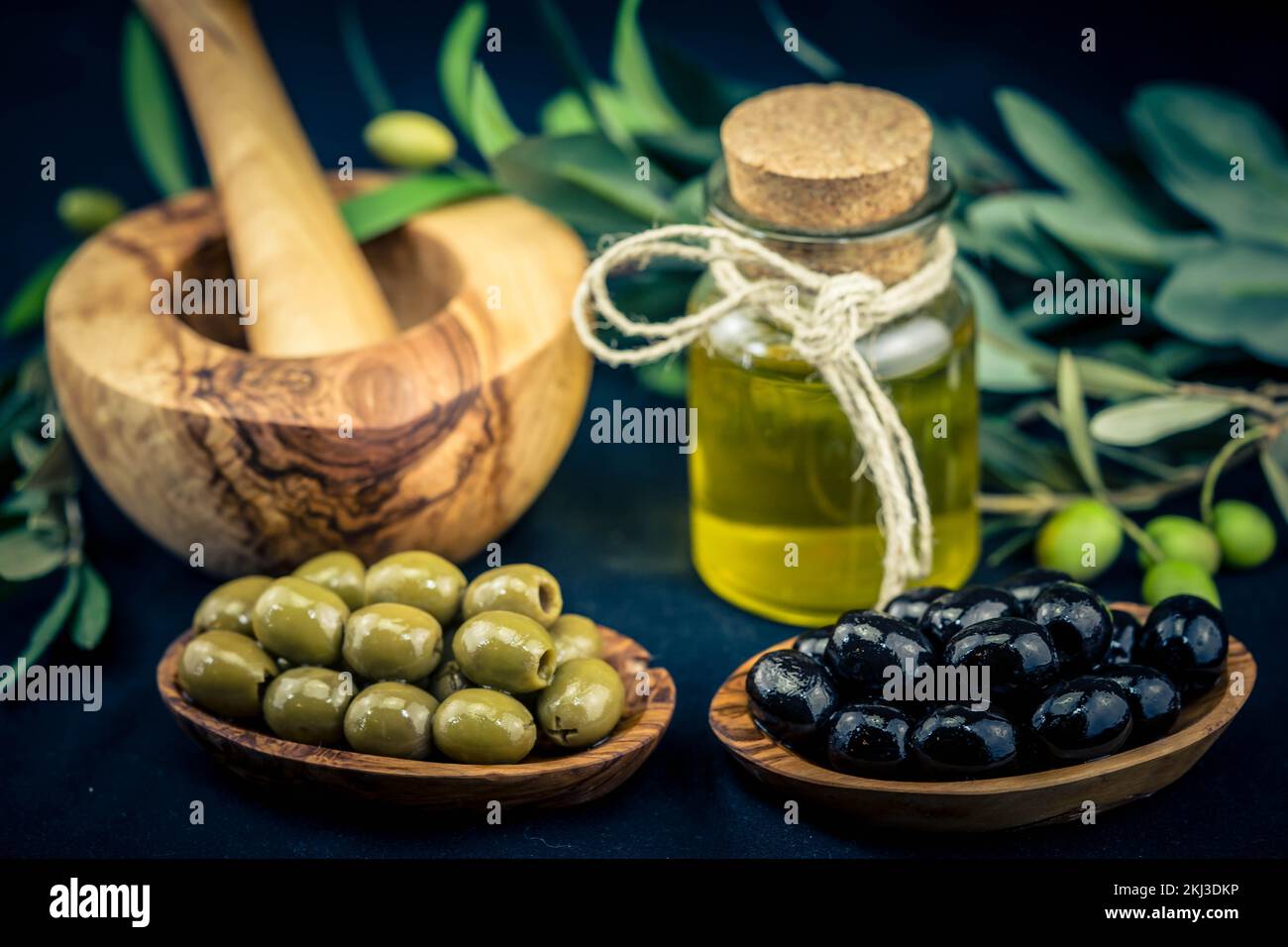 cold pressed extra virgin olive oil Stock Photo Alamy