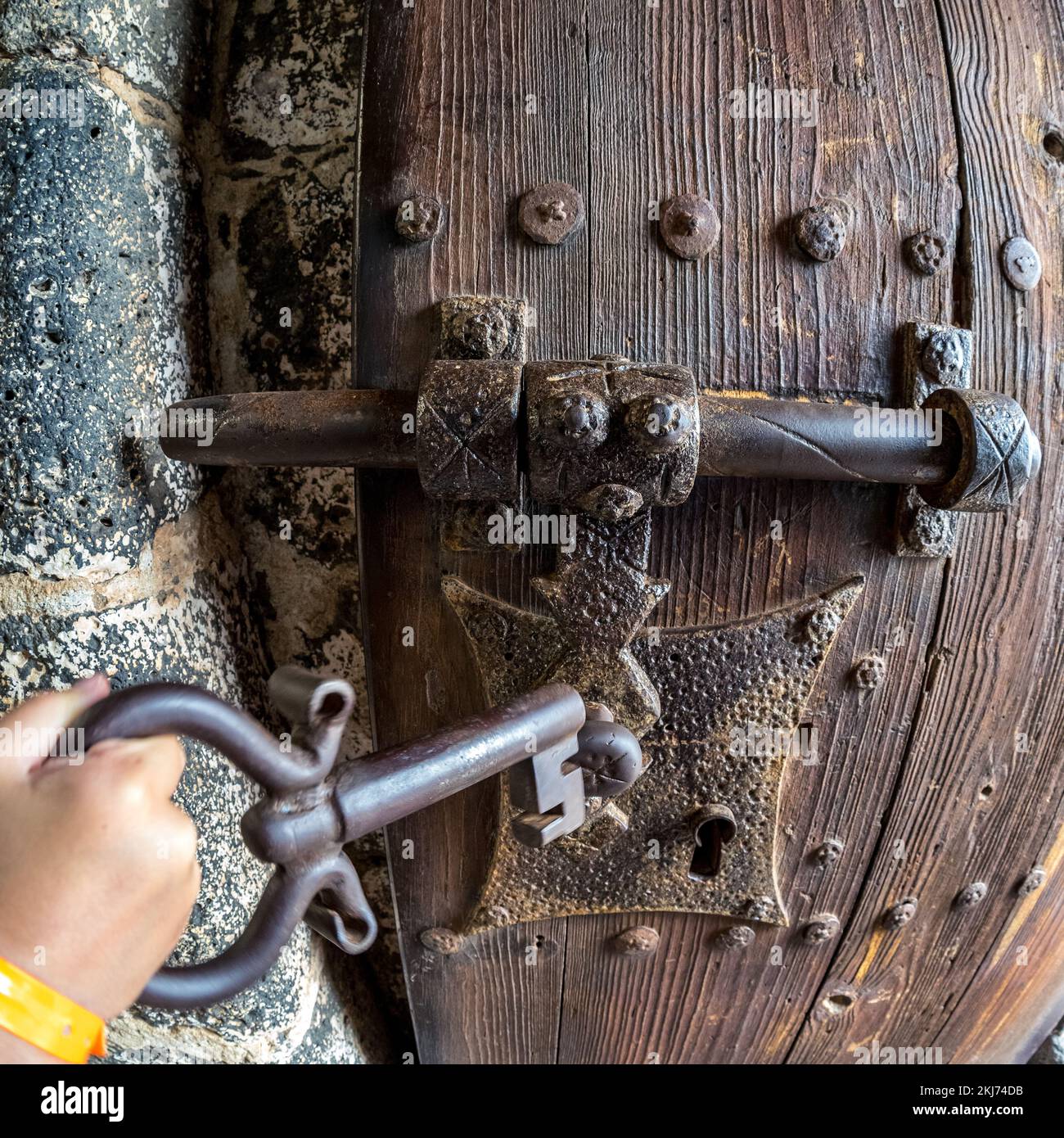 Antique door and giant door key. Fisheye lenses Stock Photo Alamy