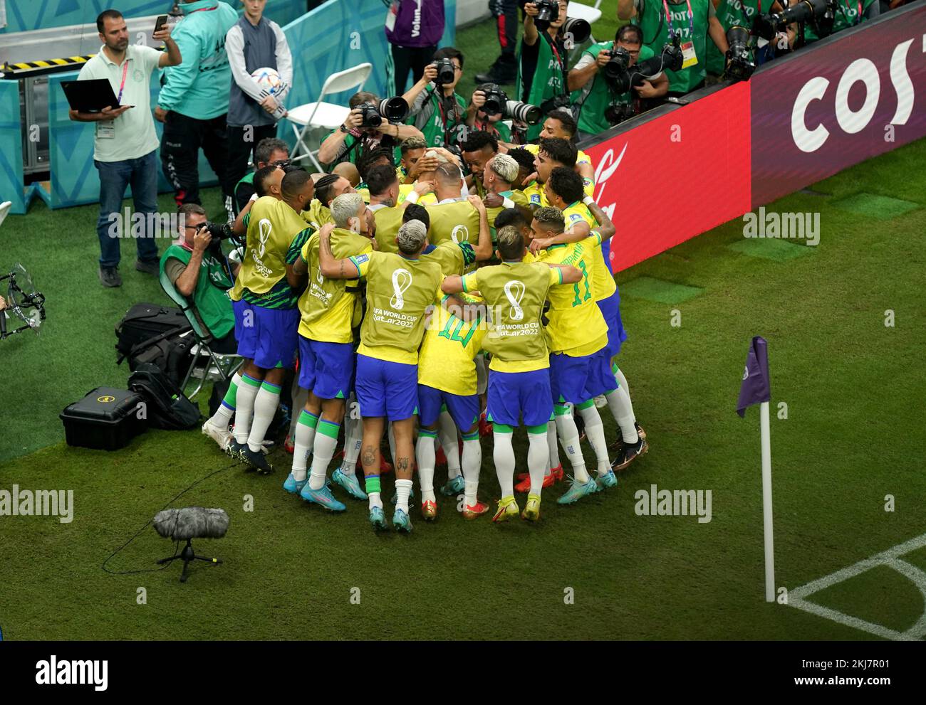 Brazil’s Richarlison celebrates scoring the opening goal with his team mates during the FIFA World Cup Group G match at the Lusail Stadium, Lusail, Qatar. Picture date: Thursday November 24, 2022. Stock Photo