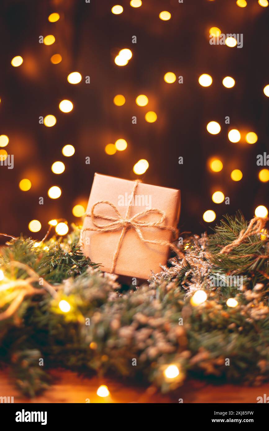 Package wrapped craft paper jute hi-res stock photography and images ...