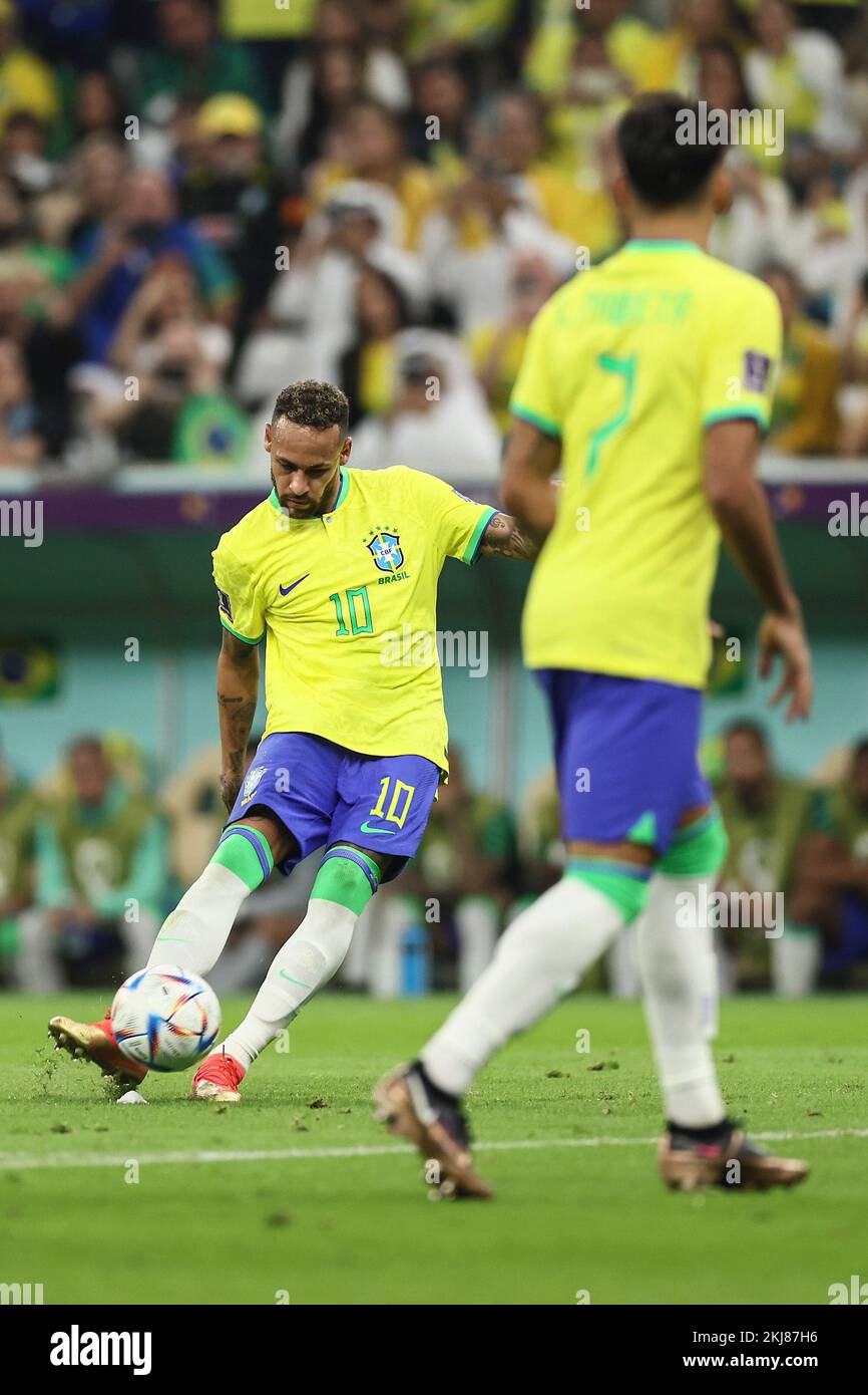 Lusail, Qatar. 24th Nov, 2022. Neymar (L) of Brazil controls the ball during the Group G match between Brazil and Serbia at the 2022 FIFA World Cup at Lusail Stadium in Lusail, Qatar, Nov. 24, 2022. Credit: Lan Hongguang/Xinhua/Alamy Live News Stock Photo