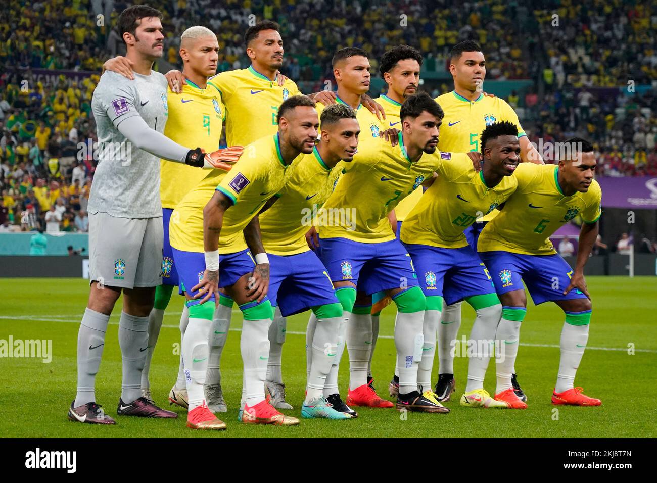 Brazil team group during the FIFA World Cup Qatar 2022 match, Group G, between Brazil and Serbia played at Lusail Stadium on Nov 24, 2022 in Lusail, Qatar. (Photo by Bagu Blanco / PRESSIN) Credit: PRESSINPHOTO SPORTS AGENCY/Alamy Live News Stock Photo