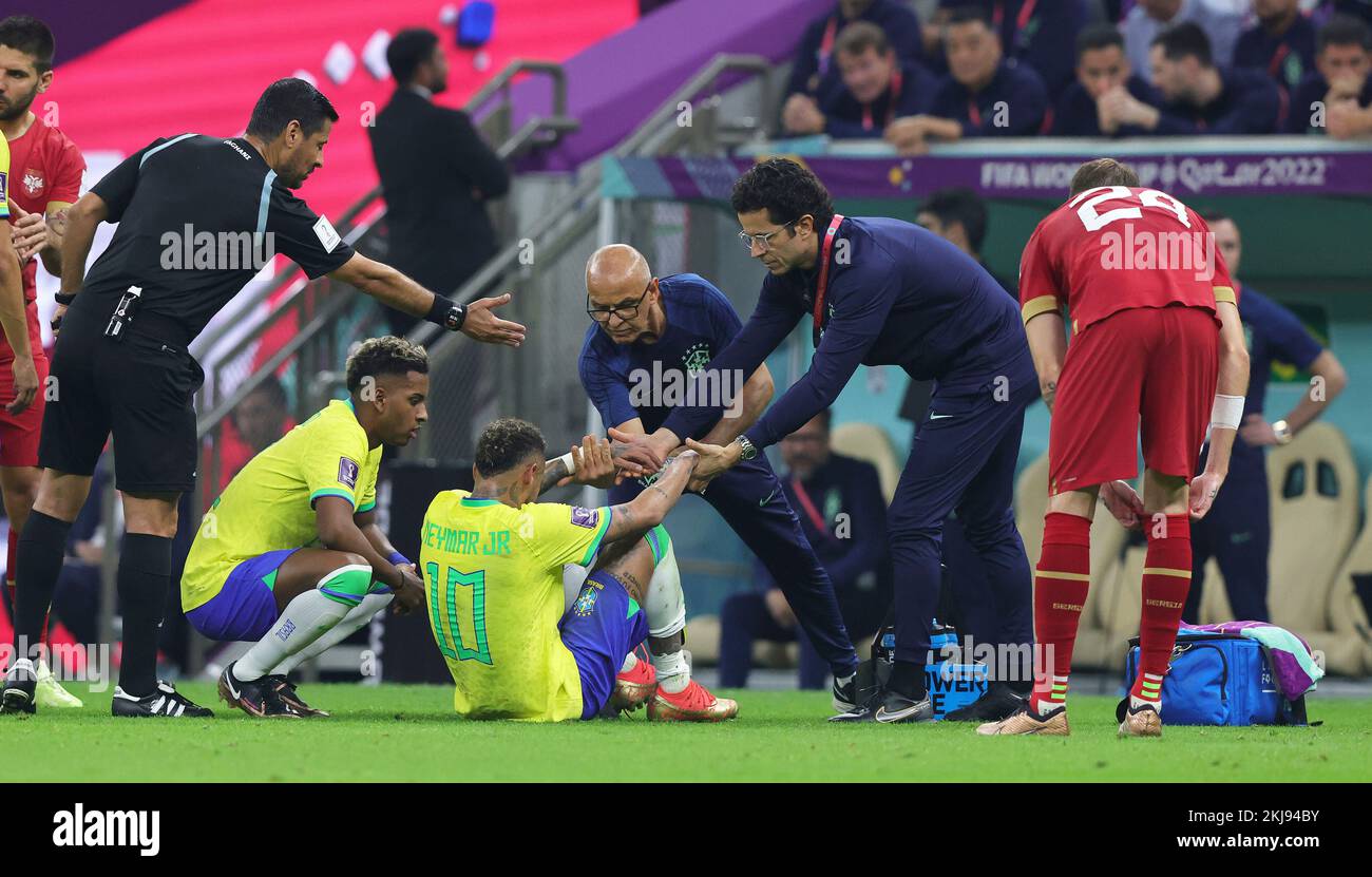 Neymar injury serbia qatar 2022 hi-res stock photography and images - Alamy