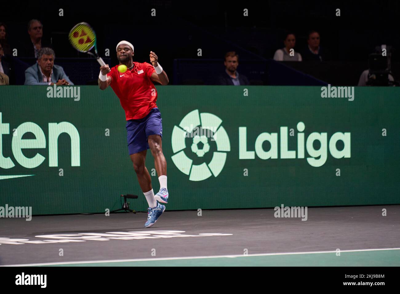 Malaga, Spain. 24th Nov, 2022. Frances Tiafoe of USA in action against Lorenzo Sonego during the Davis Cup by Rakuten Final 8 at Palacio de Deportes Martin Carpena. Final score; Lorenzo Sonego 2:0 Frances Tiafoe. (Photo by Vicente Vidal Fernandez/SOPA Images/Sipa USA) Credit: Sipa USA/Alamy Live News Stock Photo